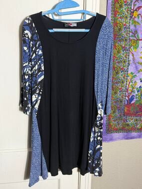 Inside Out Womens Large Tunic Top Blue Black Mixed Print 3/4 Sleeve USA Made